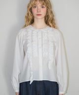 many frill blouse(2月下旬)