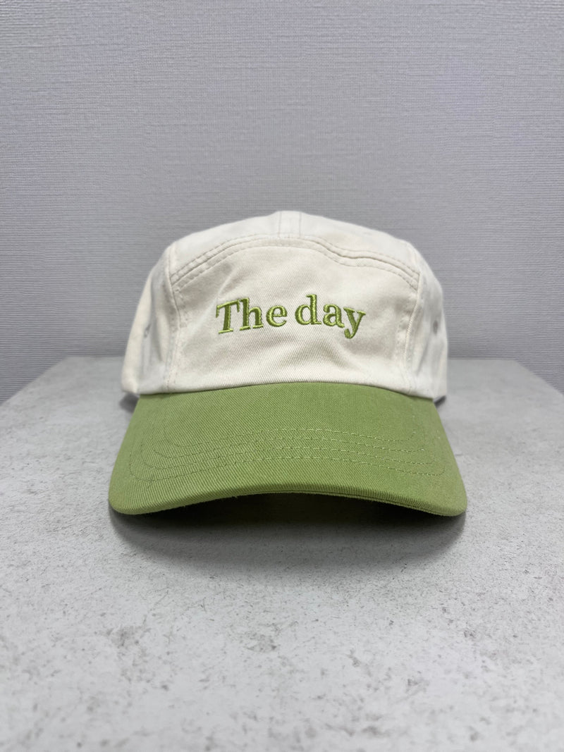 「The day」バイカラーロゴ刺繍キャップ(3月下旬)